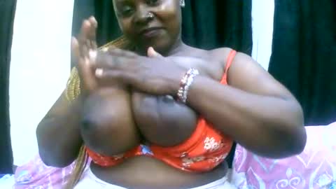 sexxi_ebony online show from May 28, 2026, 4:59 pm