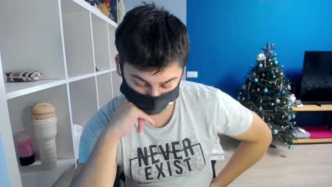 Snapshot of sexxxdickbig chatting on January 9, 2025, 3:01 pm Tommy online show from January 9, 2025, 3:01 pm