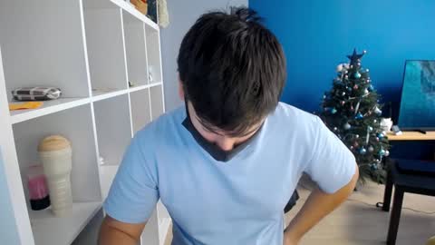 Snapshot of sexxxdickbig chatting on January 14, 2025, 9:13 am Tommy online show from January 14, 2025, 9:13 am
