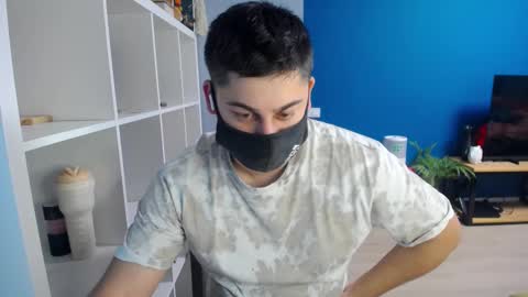 Snapshot of sexxxdickbig chatting on February 12, 2025, 3:16 pm Tommy online show from February 12, 2025, 3:16 pm