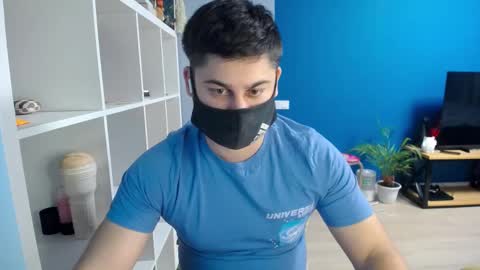 Snapshot of sexxxdickbig chatting on February 28, 2025, 7:46 pm Tommy online show from February 28, 2025, 7:46 pm