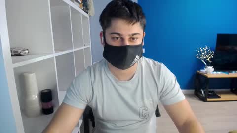 Snapshot of sexxxdickbig chatting on March 12, 2025, 7:49 pm Tommy online show from March 12, 2025, 7:49 pm