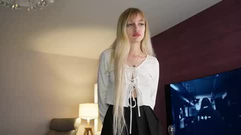 Snapshot of sexxxsirens chatting on October 4, 2025, 9:29 am Hannah Monica Annie Andrea Eva Lina online show from October 4, 2025, 9:29 am