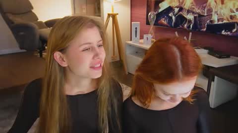 Snapshot of sexxxsirens chatting on October 6, 2025, 9:51 am Hannah Monica Annie Andrea Eva Lina online show from October 6, 2025, 9:51 am