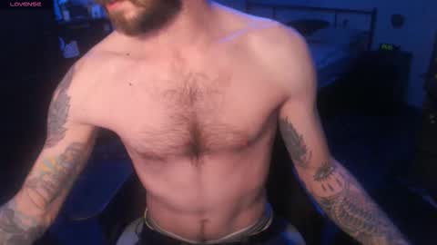 SiuL online show from October 15, 2025, 7:47 pm