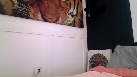 Snapshot of sexxxyvibes chatting on December 22, 2025, 5:32 pm sexxxyvibes online show from December 22, 2025, 5:32 pm