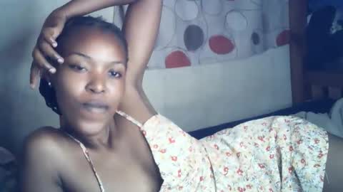 Snapshot of sexxy_curvy23 chatting on January 15, 2026, 7:02 am sexxy_curvy23 online show from January 15, 2026, 7:02 am