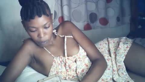 Snapshot of sexxy_curvy23 chatting on February 6, 2026, 4:39 am sexxy_curvy23 online show from February 6, 2026, 4:39 am