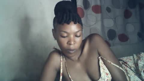 Snapshot of sexxy_curvy23 chatting on February 8, 2026, 2:48 am sexxy_curvy23 online show from February 8, 2026, 2:48 am