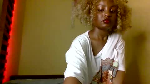 Snapshot of sexxy_daisyy chatting on November 20, 2025, 5:12 pm sexxy_daisyy online show from November 20, 2025, 5:12 pm