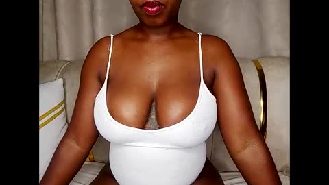 Snapshot of sexxy_gee chatting on February 18, 2026, 8:54 am Gee Independent Model online show from February 18, 2026, 8:54 am