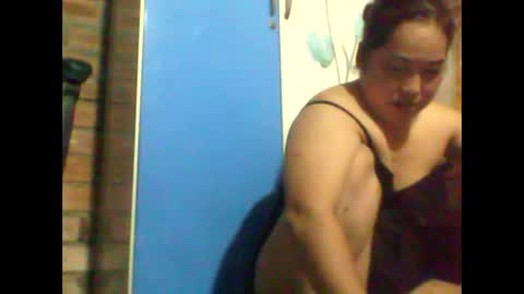 sexxy_love2k online show from October 12, 2025, 2:54 am