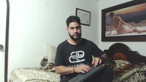 Snapshot of sexxy_man69 chatting on December 12, 2024, 5:10 am sexxy man online show from December 12, 2024, 5:10 am