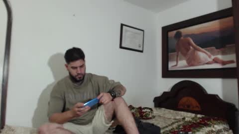 Snapshot of sexxy_man69 chatting on December 24, 2024, 5:27 am sexxy man online show from December 24, 2024, 5:27 am