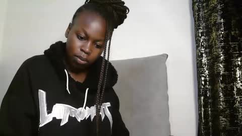 ivy online show from November 18, 2025, 7:02 am