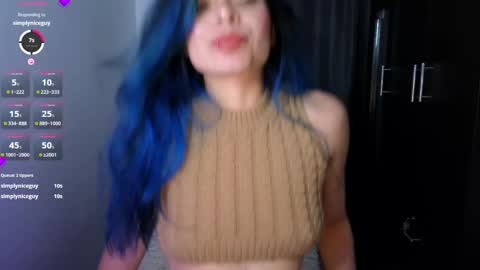 Snapshot of sexxylady__ chatting on September 14, 2025, 11:04 pm Angie online show from September 14, 2025, 11:04 pm