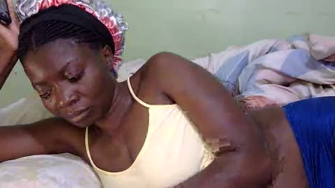 Snapshot of sexxymelanin73 chatting on November 9, 2025, 2:10 am Sexy Boobs online show from November 9, 2025, 2:10 am