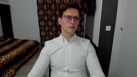 Snapshot of sexxymuscles4u chatting on March 10, 2025, 2:26 pm Sexxymuscles4U online show from March 10, 2025, 2:26 pm