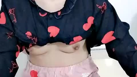 sexy8685 online show from November 24, 2025, 11:15 pm