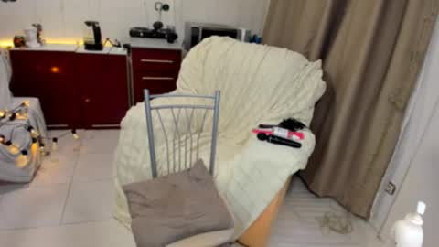 Snapshot of sexy__nimph chatting on February 10, 2025, 9:58 pm Alice online show from February 10, 2025, 9:58 pm