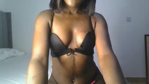 Snapshot of sexy_arriah chatting on January 17, 2026, 2:44 pm Arria online show from January 17, 2026, 2:44 pm