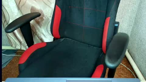 Snapshot of sexy_as_fuck_ chatting on September 17, 2025, 11:45 am Jessica Face only in pvt or in snapchat Dont ask more.... online show from September 17, 2025, 11:45 am