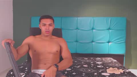 sexy_bigcock01 online show from January 29, 2025, 12:13 pm