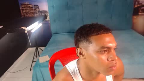 sexy_bigcock01 online show from February 1, 2025, 12:05 pm