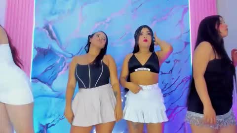 Zara and Leidy online show from November 11, 2025, 9:37 pm