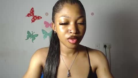 sexy_bluey247 online show from January 18, 2026, 2:43 pm