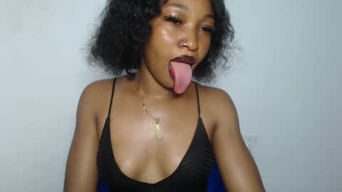 sexy_bluey247 online show from April 5, 2026, 6:32 am