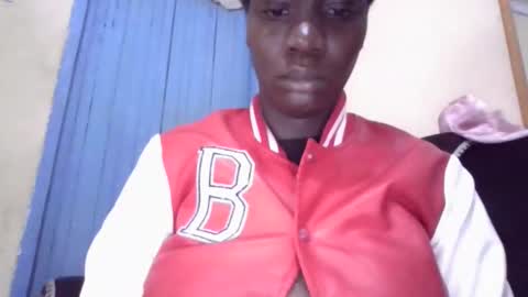 sexy_butty01 online show from March 9, 2026, 12:36 am