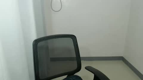 Snapshot of sexy_candy69x chatting on January 17, 2026, 4:39 am sexy_candy69x online show from January 17, 2026, 4:39 am