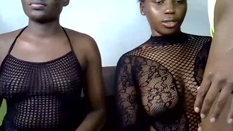 sexy_chocolate001 online show from April 16, 2026, 9:50 pm
