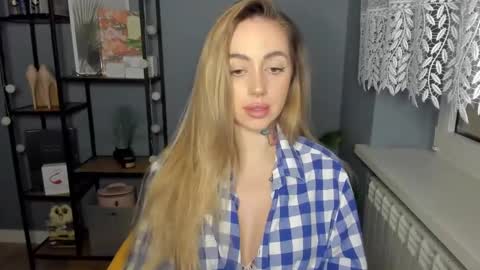 C o r a l i e online show from January 15, 2025, 2:24 pm