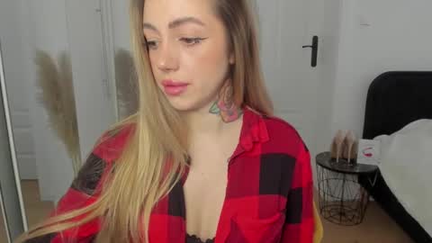 C o r a l i e online show from January 31, 2025, 8:54 am