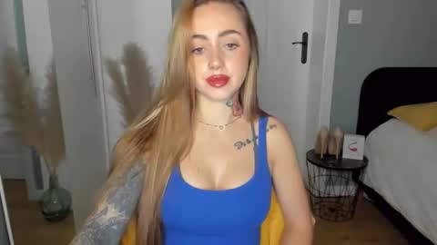 C o r a l i e online show from March 31, 2026, 6:36 am