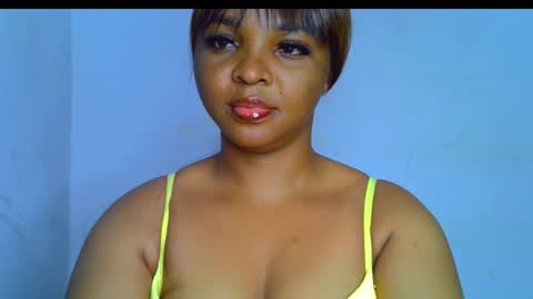 Snapshot of sexy_ebonygirl_ chatting on October 6, 2025, 7:11 pm Clara online show from October 6, 2025, 7:11 pm