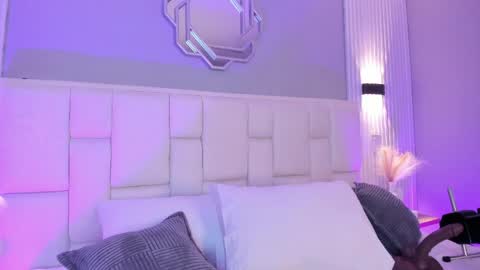 Snapshot of sexy_elynxx chatting on March 30, 2026, 8:10 pm ELY online show from March 30, 2026, 8:10 pm