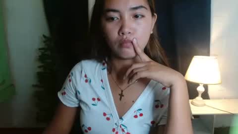 Snapshot of sexy_enya chatting on October 23, 2025, 2:49 pm Enya3 online show from October 23, 2025, 2:49 pm