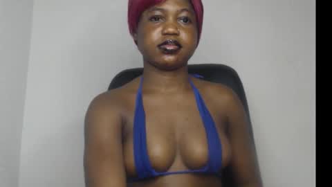 Snapshot of sexy_floral chatting on September 13, 2025, 8:58 am Angela online show from September 13, 2025, 8:58 am