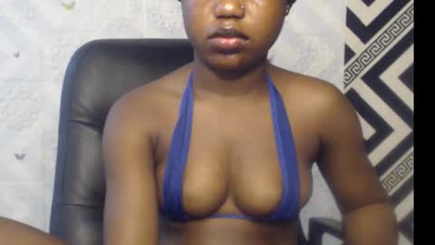 Snapshot of sexy_floral chatting on September 24, 2025, 9:34 am Angela online show from September 24, 2025, 9:34 am