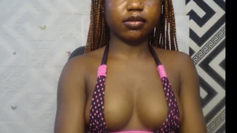 Snapshot of sexy_floral chatting on September 25, 2025, 9:46 am Angela online show from September 25, 2025, 9:46 am