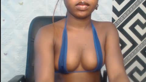 Snapshot of sexy_floral chatting on October 8, 2025, 8:23 am Angela online show from October 8, 2025, 8:23 am