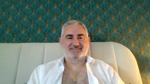 Snapshot of sexy_italiandaddy chatting on June 19, 2026, 7:01 am Antonio online show from June 19, 2026, 7:01 am