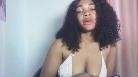 Snapshot of sexy_kitty881 chatting on October 6, 2025, 9:29 am Sexy kitty881 online show from October 6, 2025, 9:29 am
