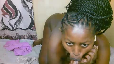 sexy_latasha online show from October 3, 2025, 5:59 am