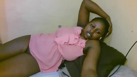 sexy_latasha online show from October 19, 2025, 7:47 pm