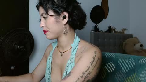 Snapshot of sexy_lia_latina chatting on April 15, 2026, 2:51 am Celeste online show from April 15, 2026, 2:51 am