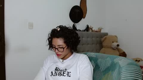 Snapshot of sexy_lia_latina chatting on April 28, 2026, 2:27 am Celeste online show from April 28, 2026, 2:27 am